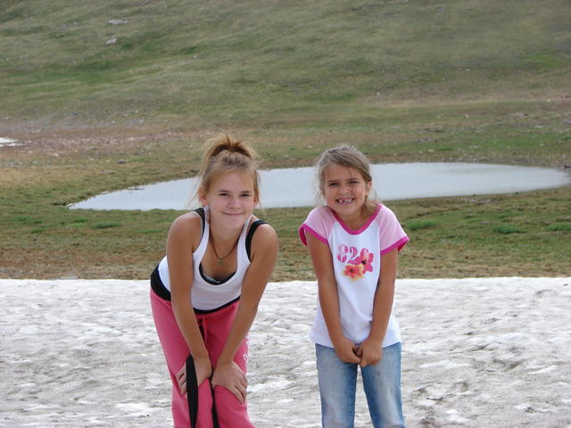 Conli and Easton had to take advantage of this last opportunity to play in the snow.