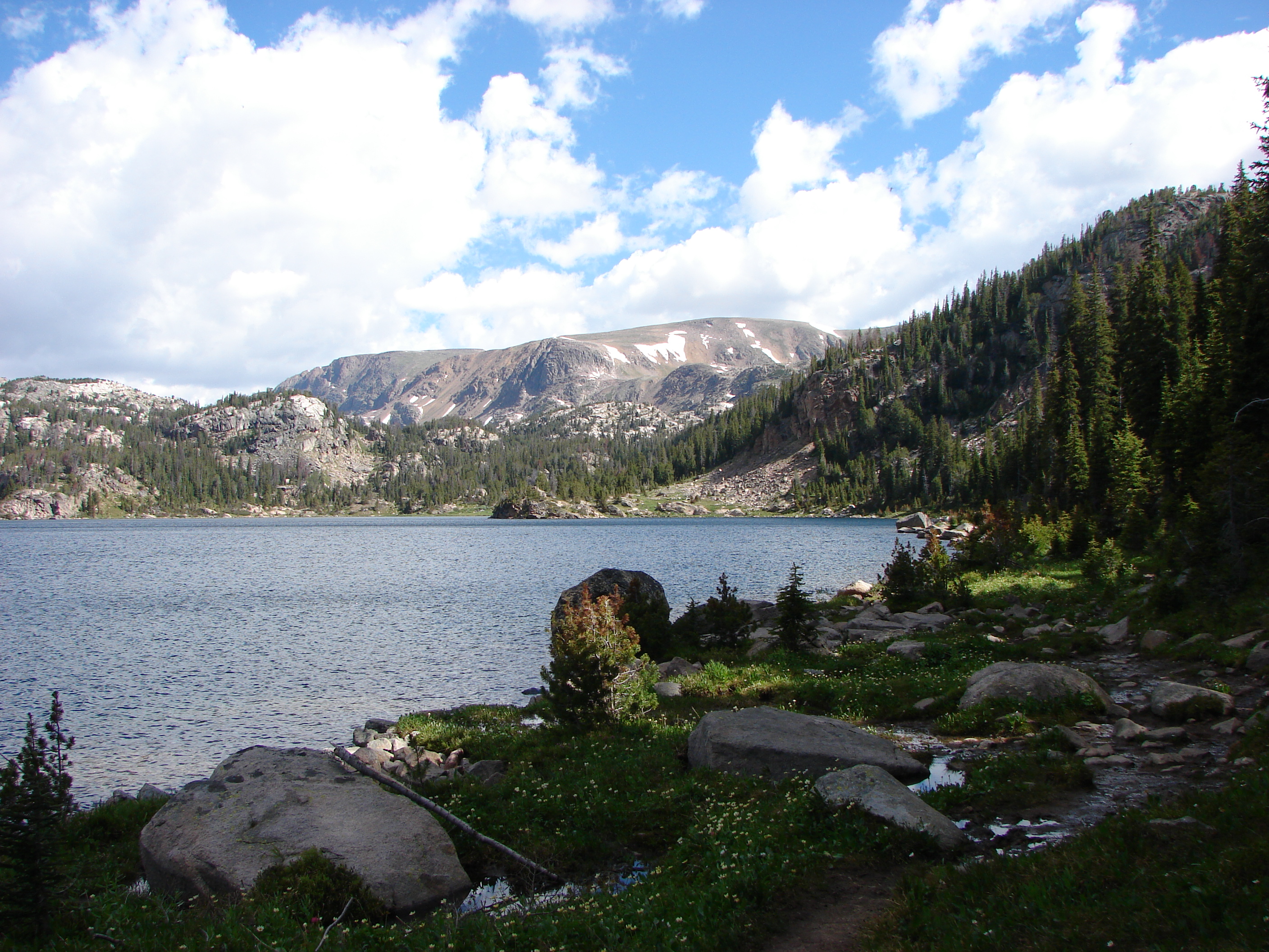 We're hiking around Beauty Lake.